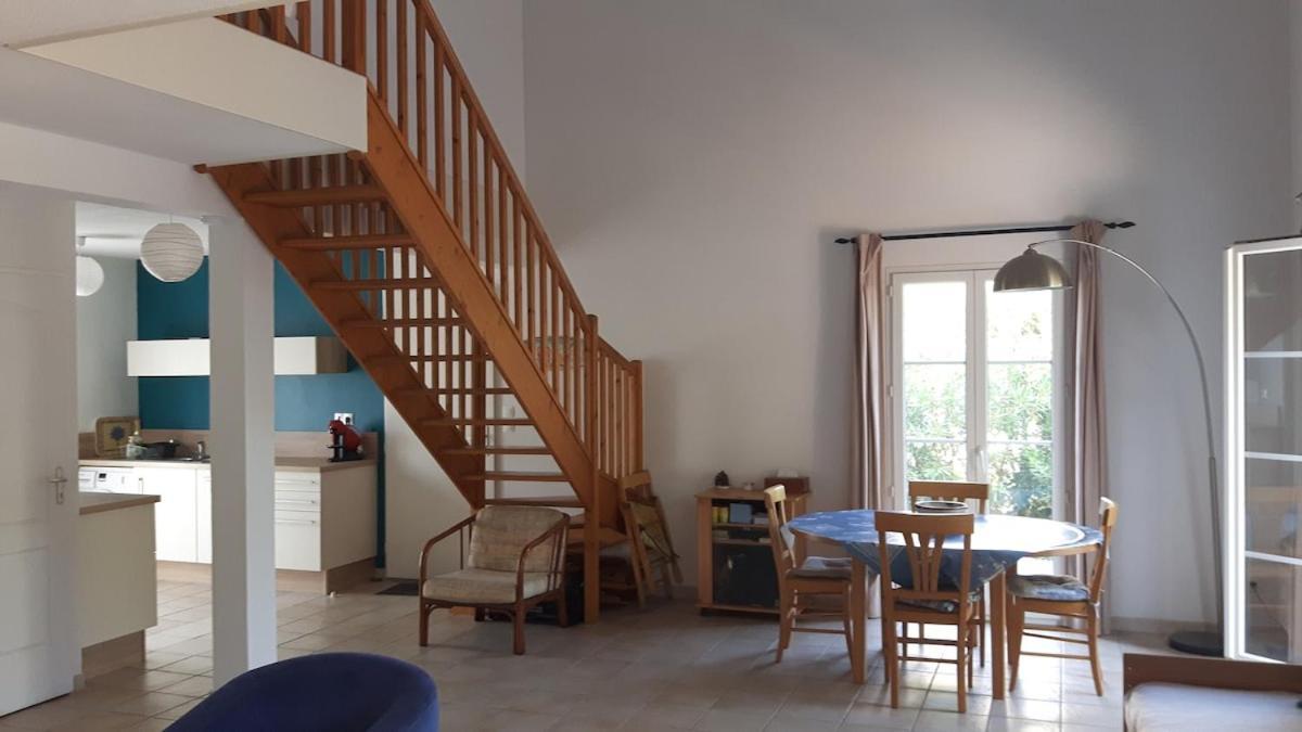 Apartamento Pretty Narbone With Pool 200 M
